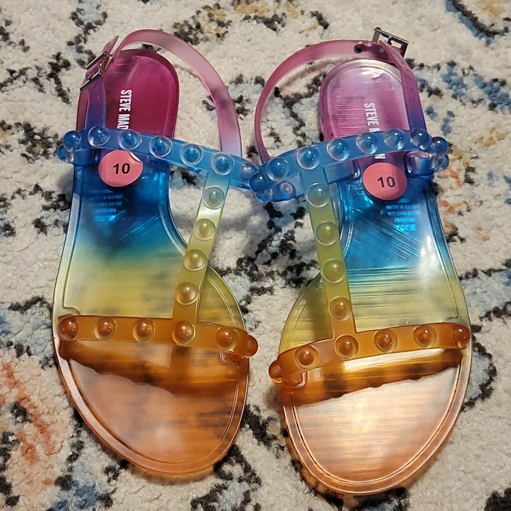 Sandles